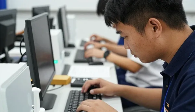 濮阳市鑫盛压力容器有限公司介绍卧式压力容器服务案例